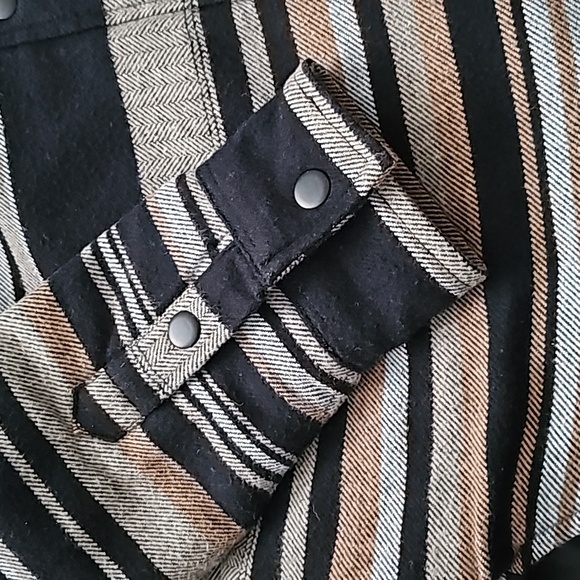 New Camper Jacket - Picture 7 of 7